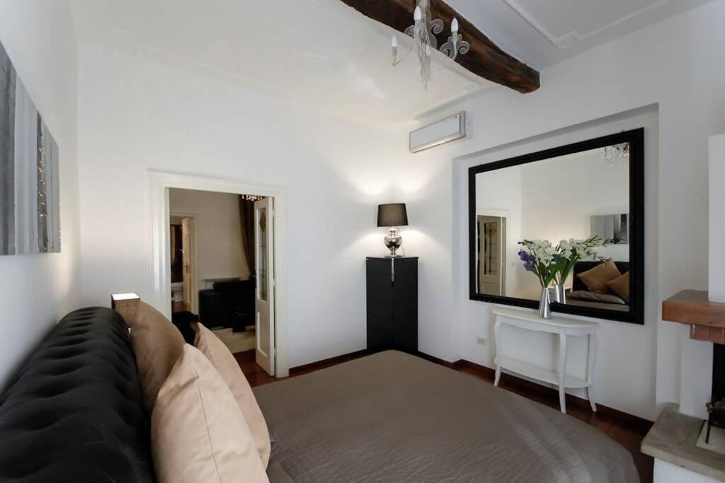 Banchi - Classic Apartment Between Navona And Campo Dei Fiori Рим Екстер'єр фото