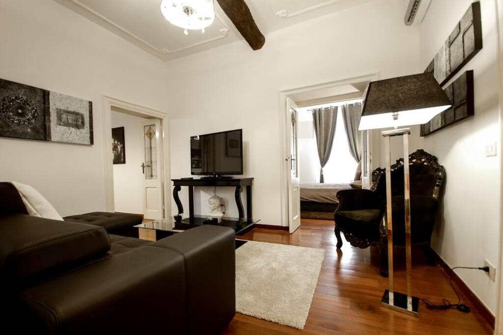 Banchi - Classic Apartment Between Navona And Campo Dei Fiori Рим Екстер'єр фото
