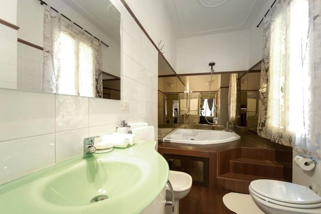 Banchi - Classic Apartment Between Navona And Campo Dei Fiori Рим Екстер'єр фото